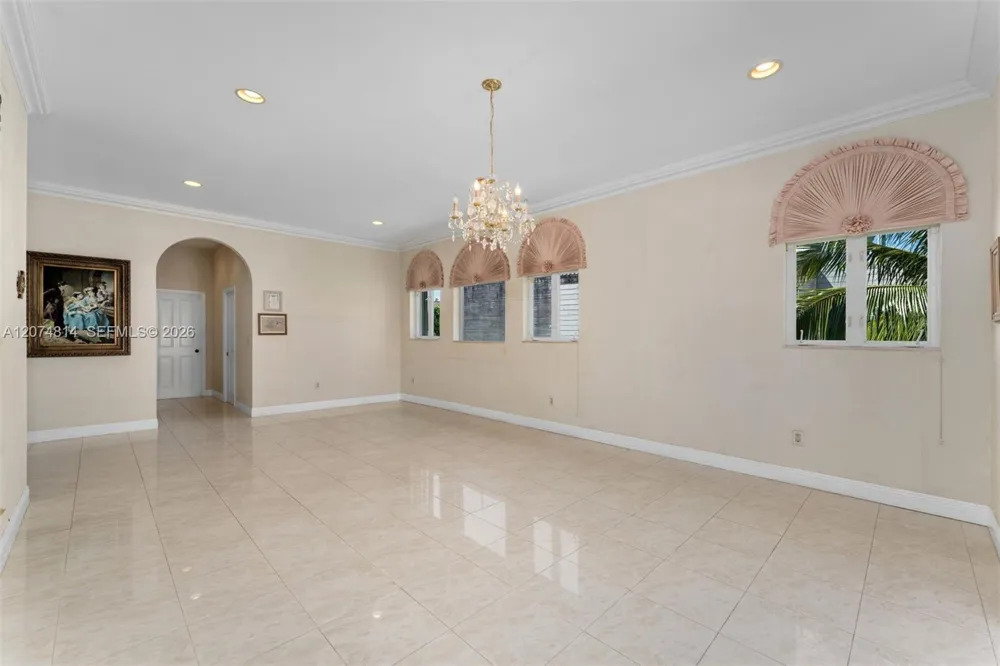 501 Bay Lane Key Biscayne, FL 33149