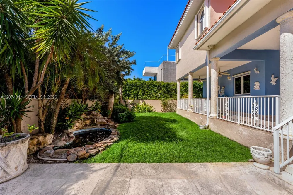 501 Bay Lane Key Biscayne, FL 33149