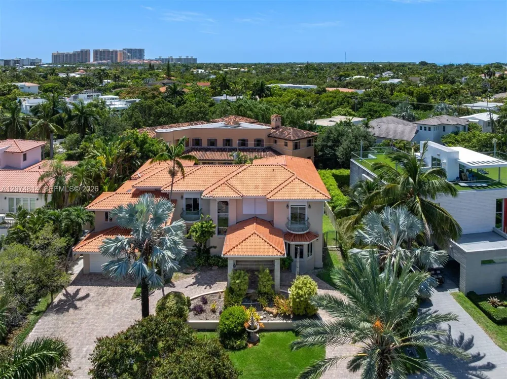 501 Bay Lane Key Biscayne, FL 33149