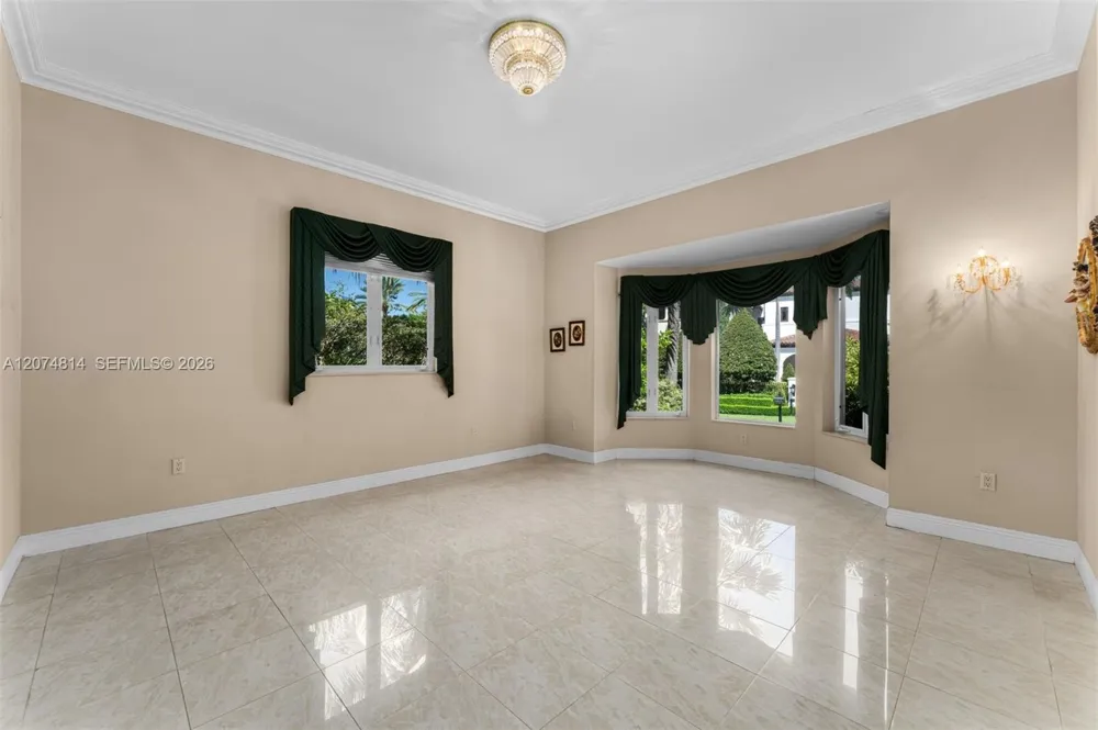 501 Bay Lane Key Biscayne, FL 33149