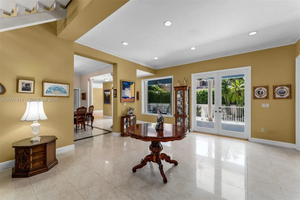 501 Bay Lane Key Biscayne, FL 33149