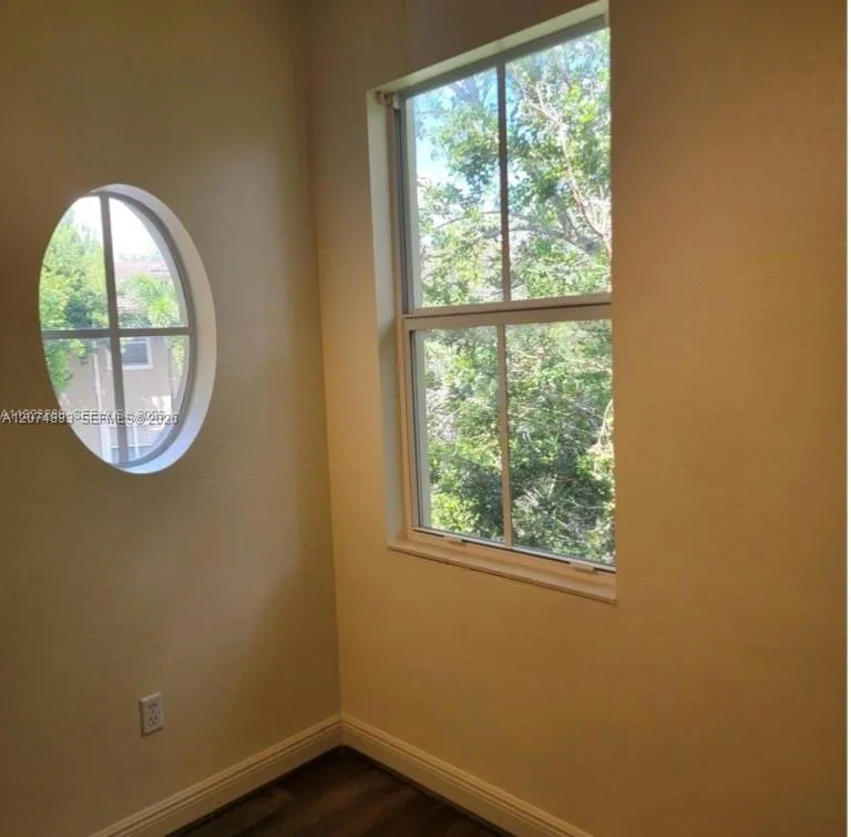 2851 W Prospect Rd #1006 Tamarac, FL 33309