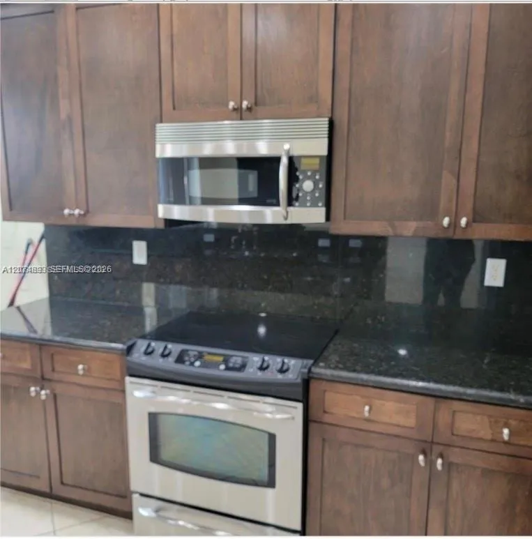 2851 W Prospect Rd #1006 Tamarac, FL 33309