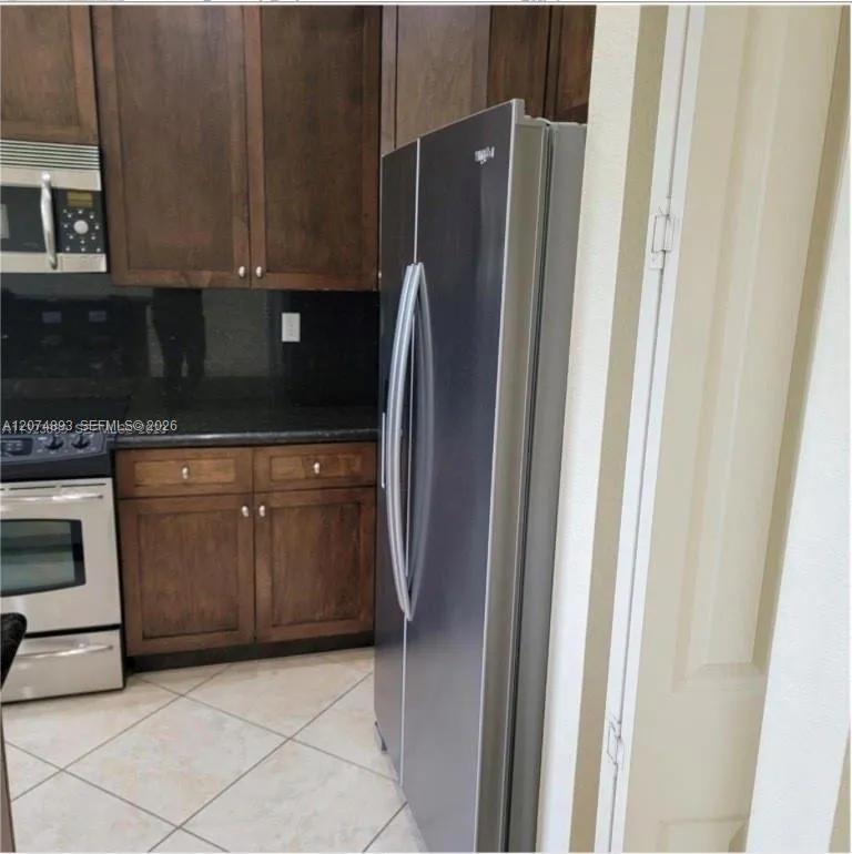 2851 W Prospect Rd #1006 Tamarac, FL 33309