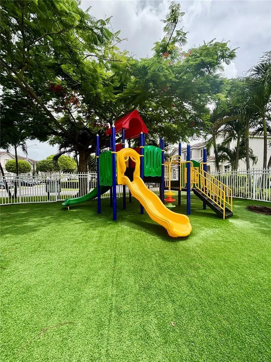 11236 NW 56th St Doral, FL 33178