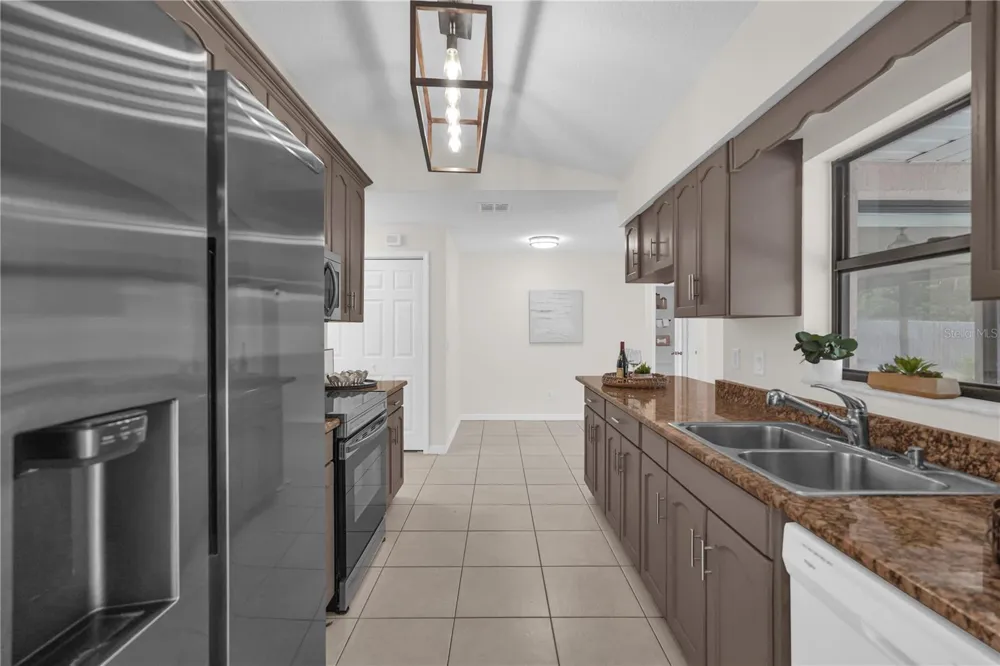 5165 FORMBY DRIVE Orlando, FL 32812
