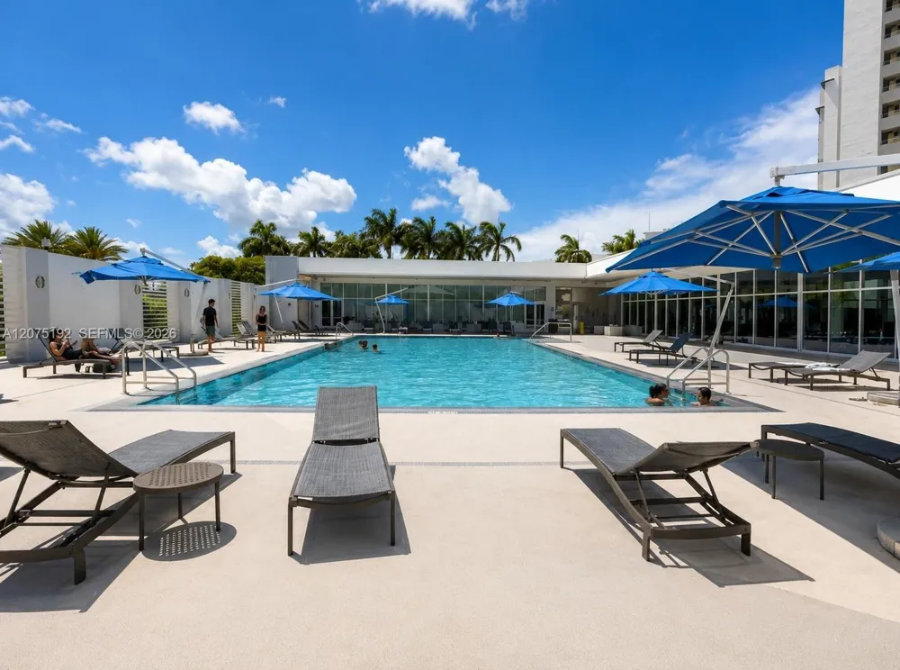 14951 ROYAL OAKS LN #1601 North Miami, FL 33181