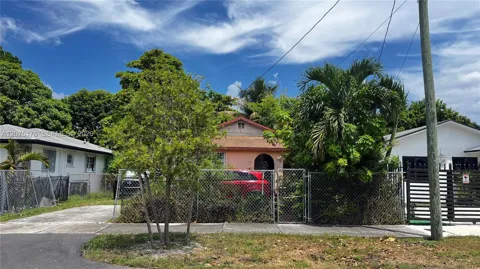 1135 NW 65th St