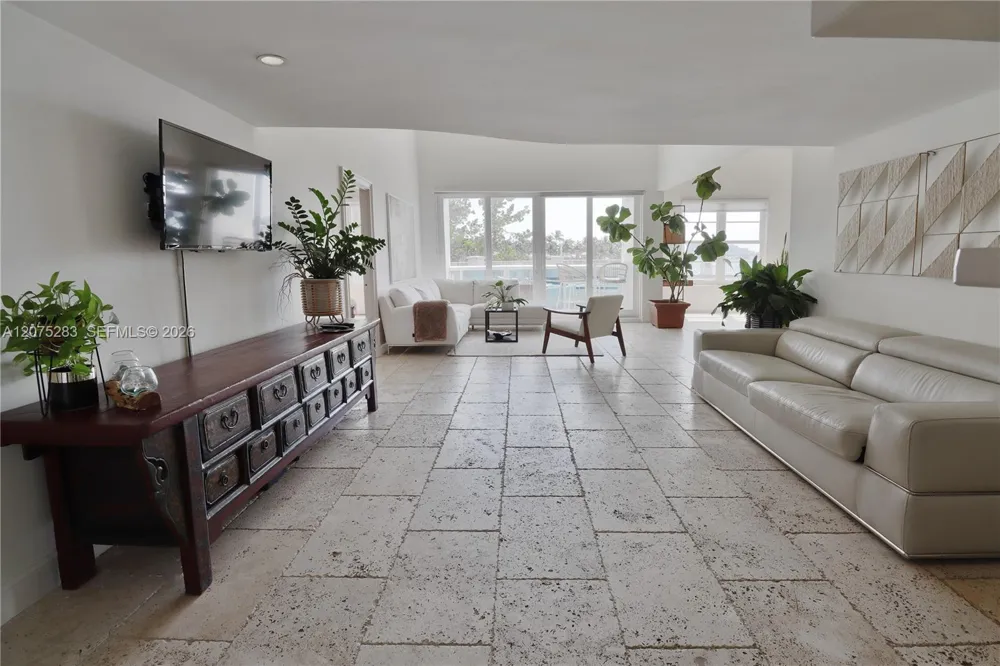 6770 Indian Creek Dr #TE Miami Beach, FL 33141