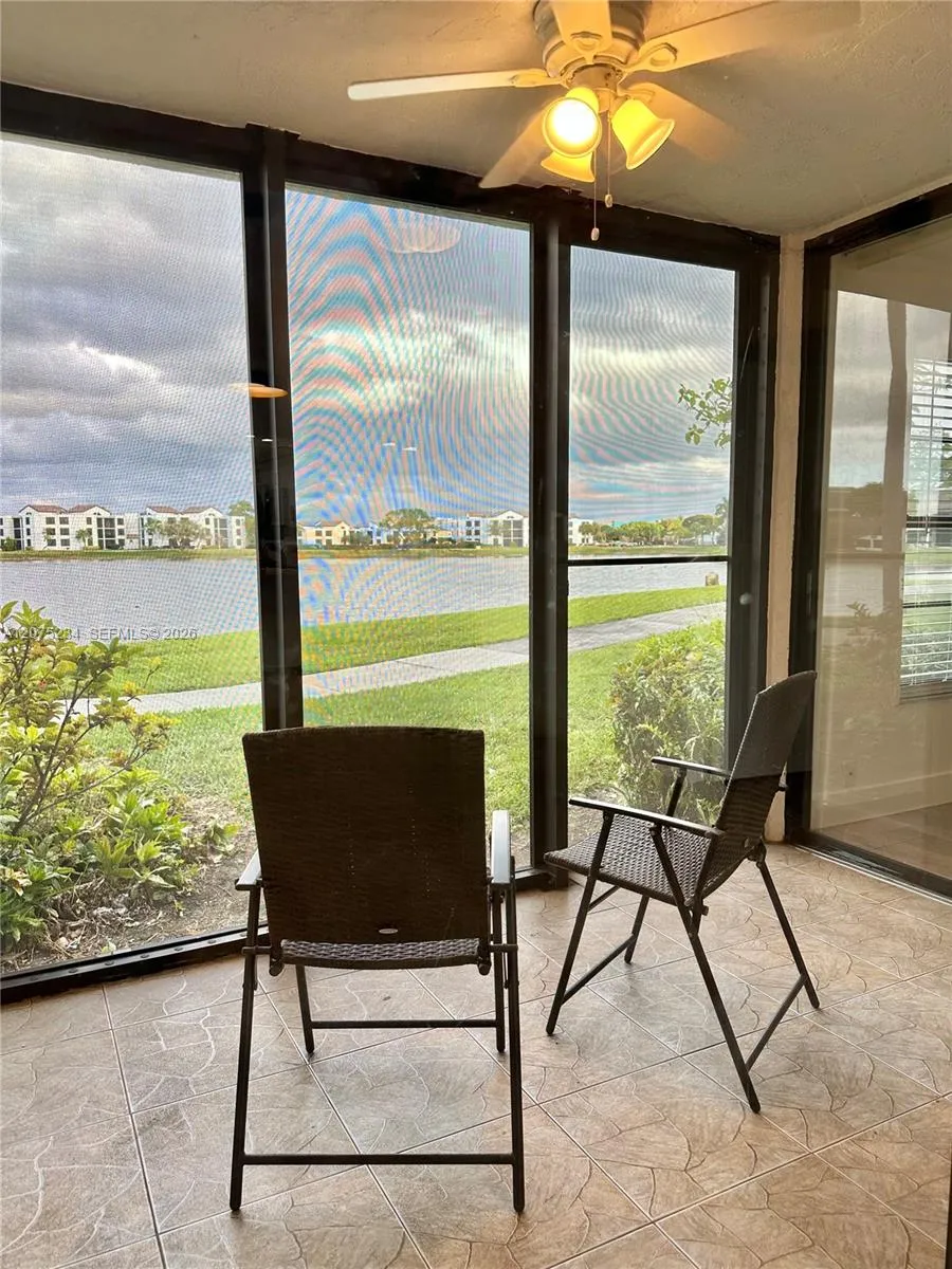 202 Lake Pointe Dr #104 Oakland Park, FL 33309