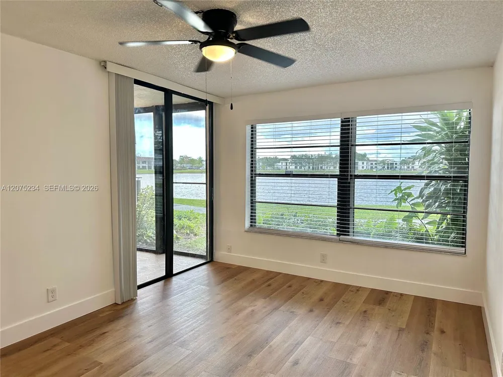 202 Lake Pointe Dr #104 Oakland Park, FL 33309