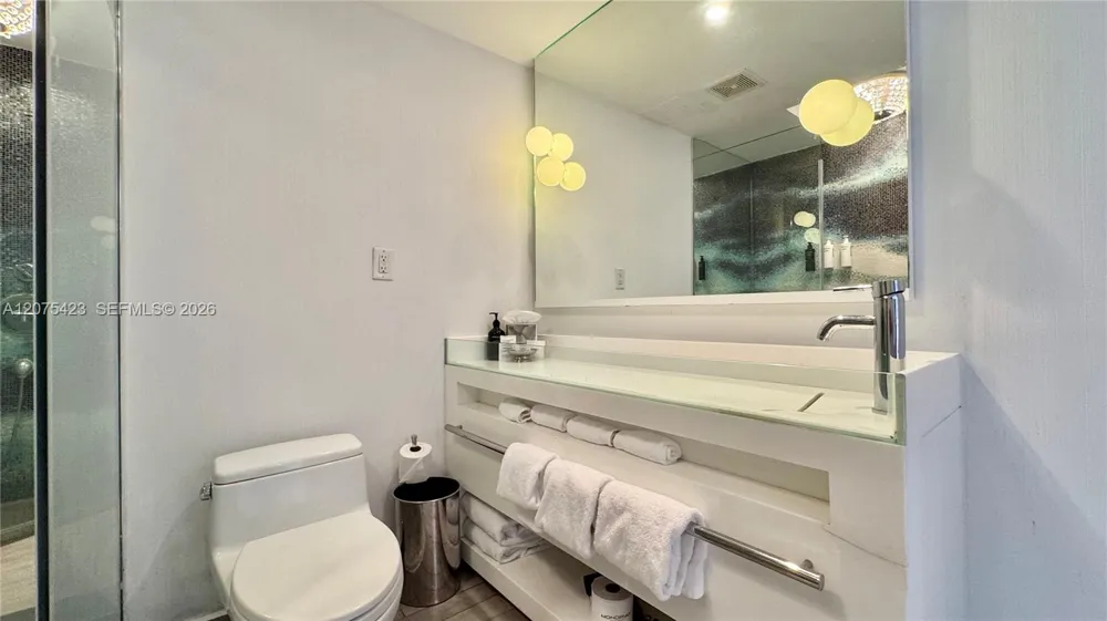 1100 West Ave #812 Miami Beach, FL 33139