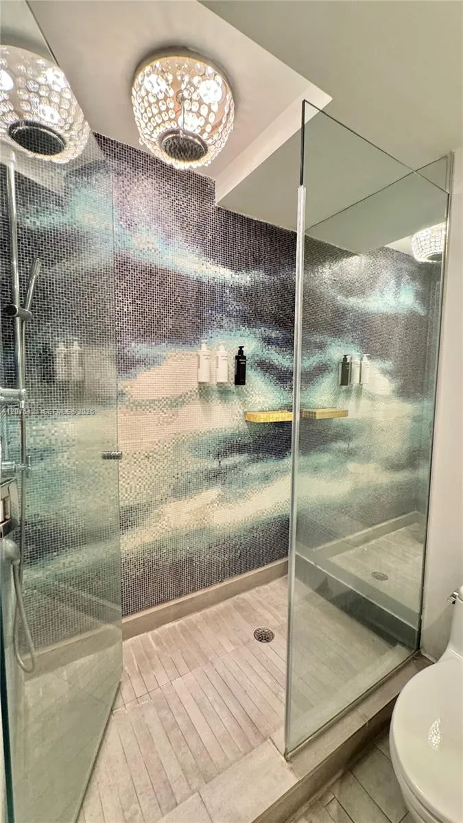 1100 West Ave #812 Miami Beach, FL 33139
