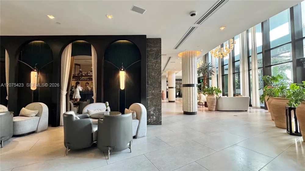 1100 West Ave #812 Miami Beach, FL 33139