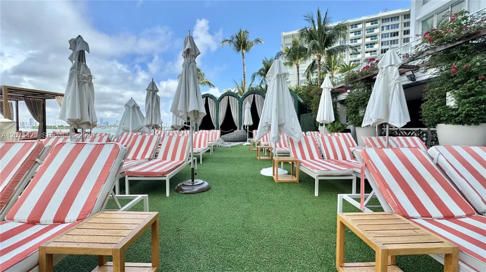 1100 West Ave #812 Miami Beach, FL 33139