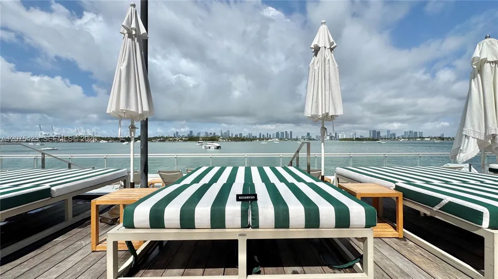 1100 West Ave #812 Miami Beach, FL 33139