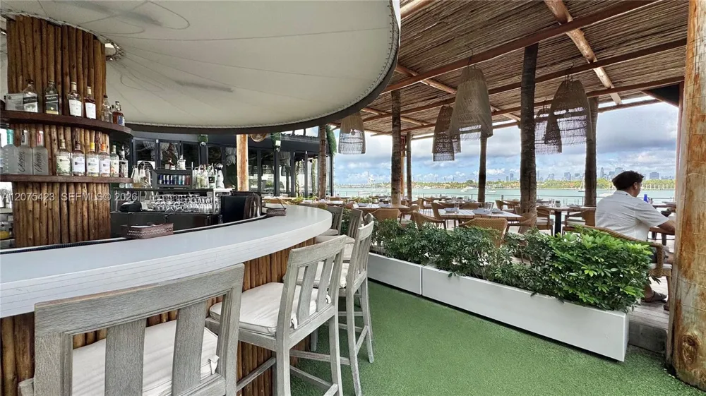 1100 West Ave #812 Miami Beach, FL 33139