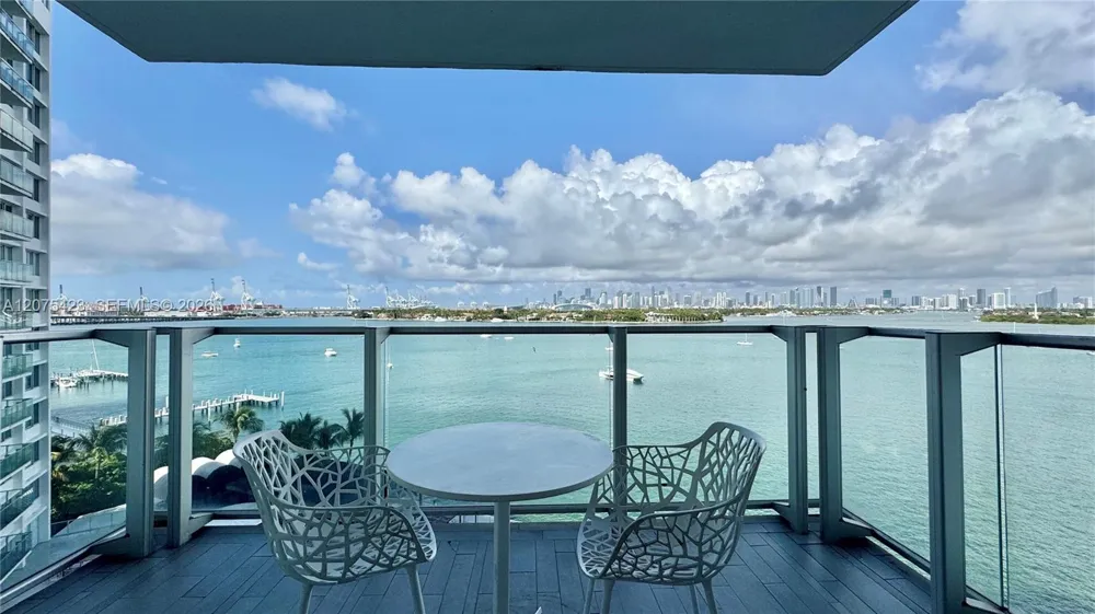 1100 West Ave #812 Miami Beach, FL 33139