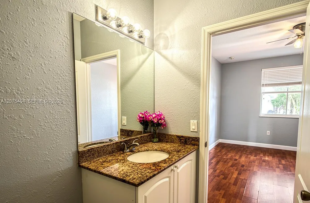2908 SE 17th Ave #202 Homestead, FL 33035
