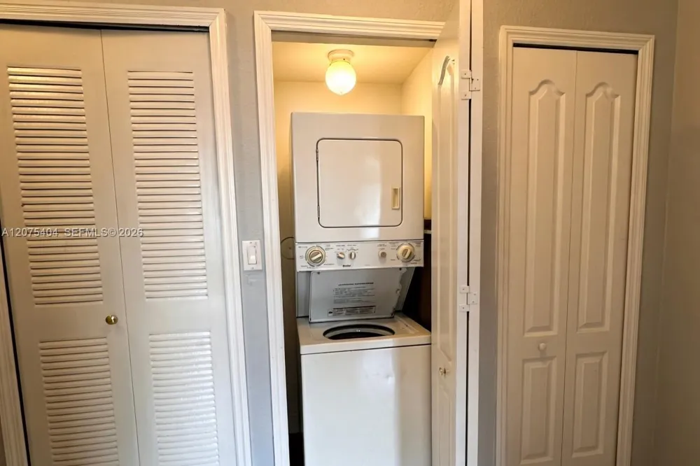 2908 SE 17th Ave #202 Homestead, FL 33035