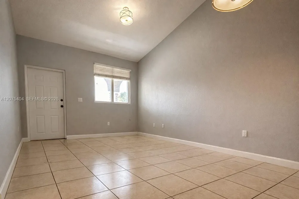 2908 SE 17th Ave #202 Homestead, FL 33035