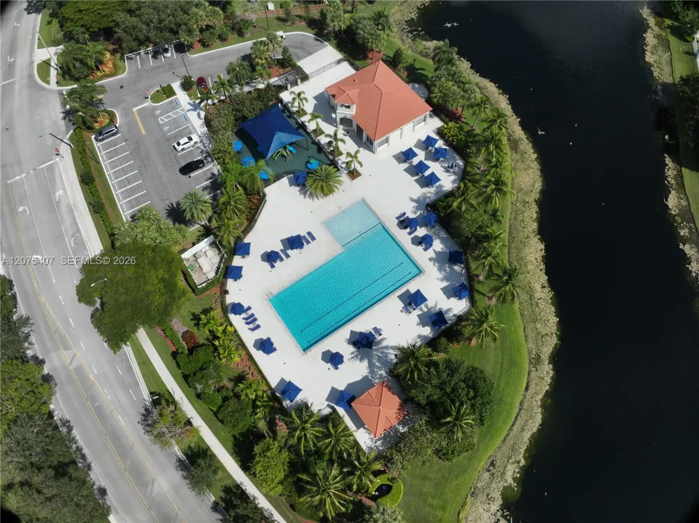 4114 Sapphire St Weston, FL 33331