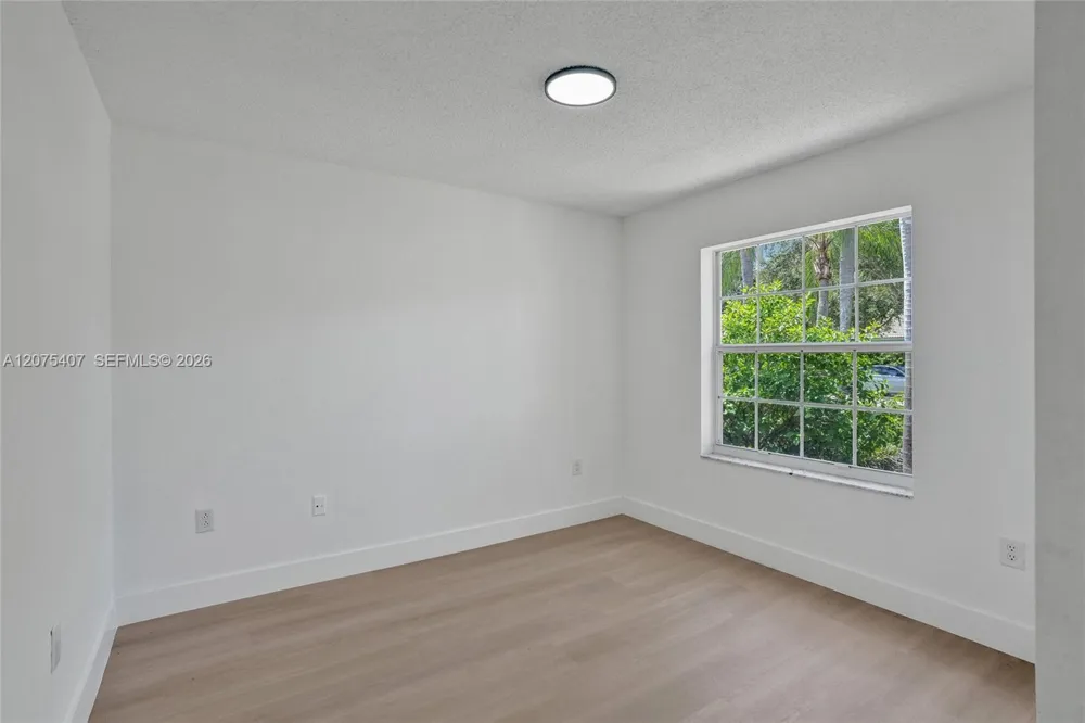 4114 Sapphire St Weston, FL 33331