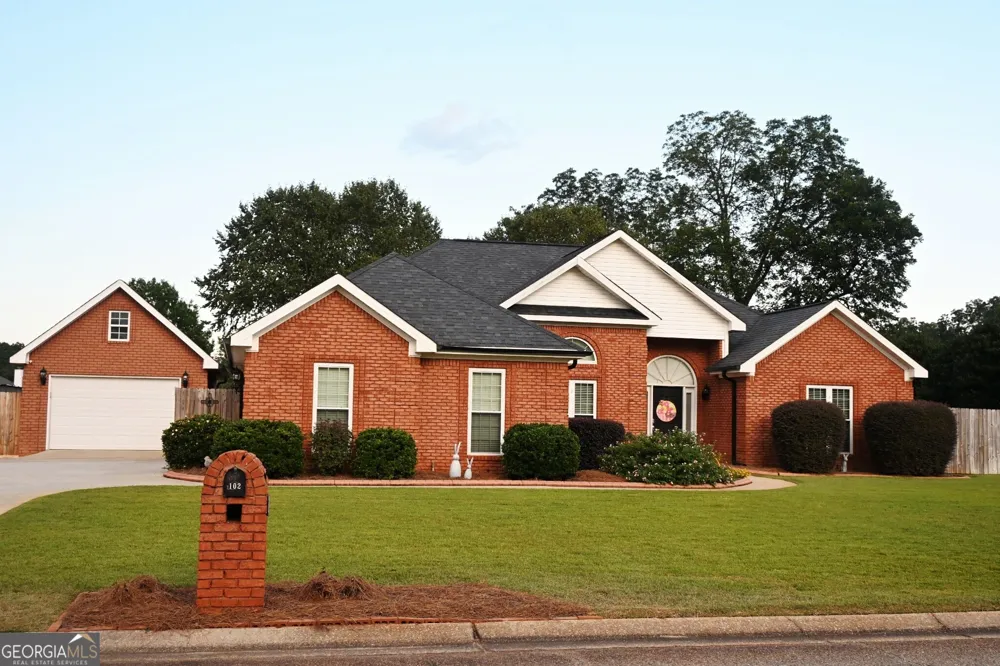 102 Starky PL Warner Robins, GA 31088
