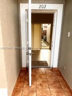 7231 NW 174 ter #202