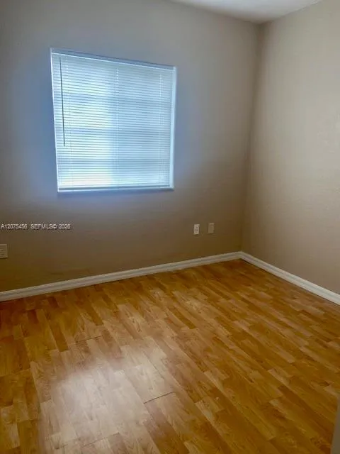 7231 NW 174 ter #202 Hialeah, FL 33015