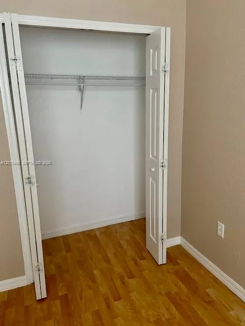 7231 NW 174 ter #202 Hialeah, FL 33015