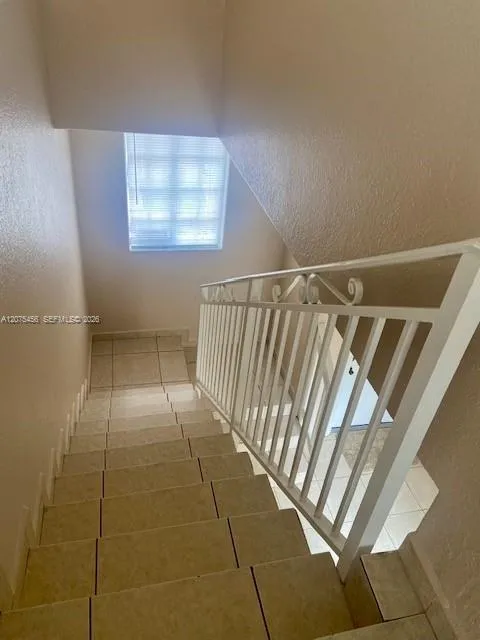 7231 NW 174 ter #202 Hialeah, FL 33015