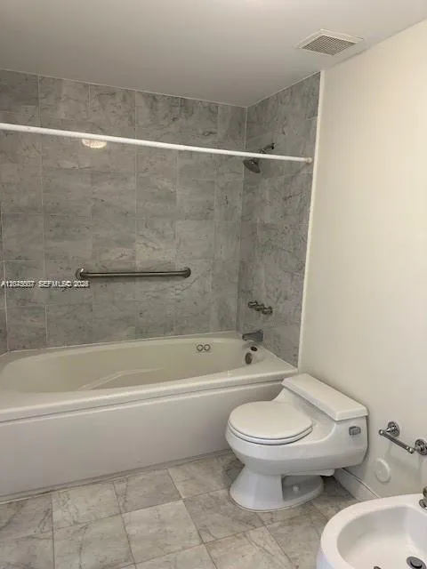 Address Not Shown Key Biscayne, FL 33149