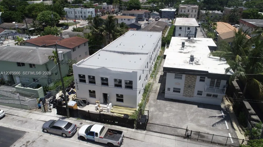 1020 SW 2nd St Miami, FL 33130