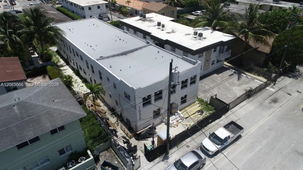 1020 SW 2nd St Miami, FL 33130