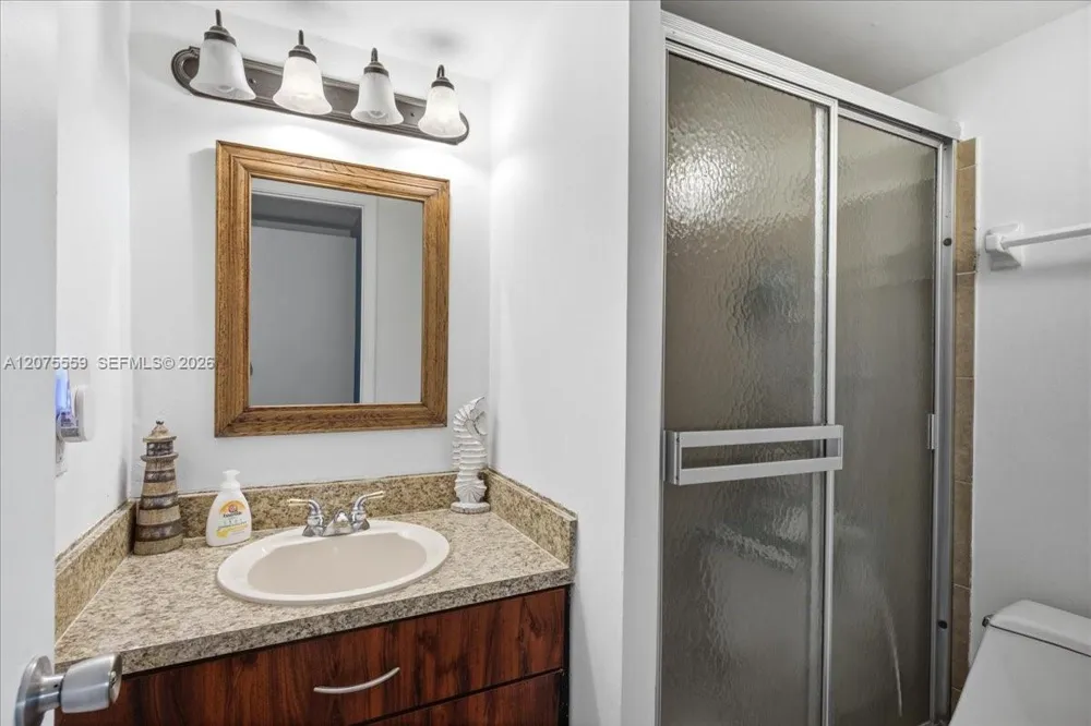 3105 NE 28th St #1B Fort Lauderdale, FL 33308