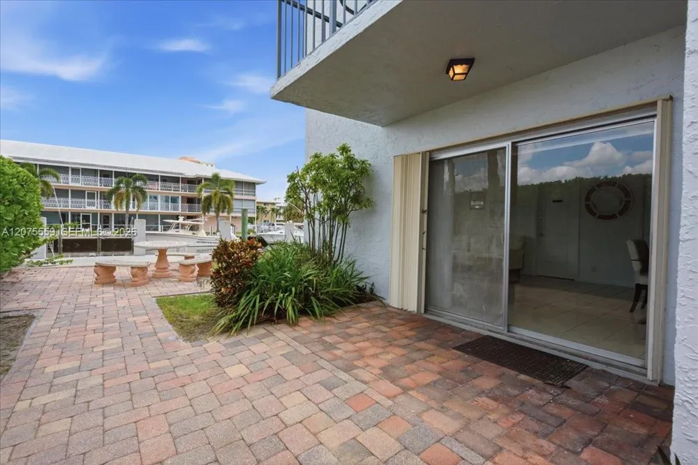 3105 NE 28th St #1B Fort Lauderdale, FL 33308