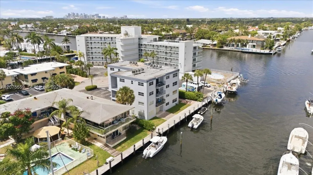 3105 NE 28th St #1B Fort Lauderdale, FL 33308