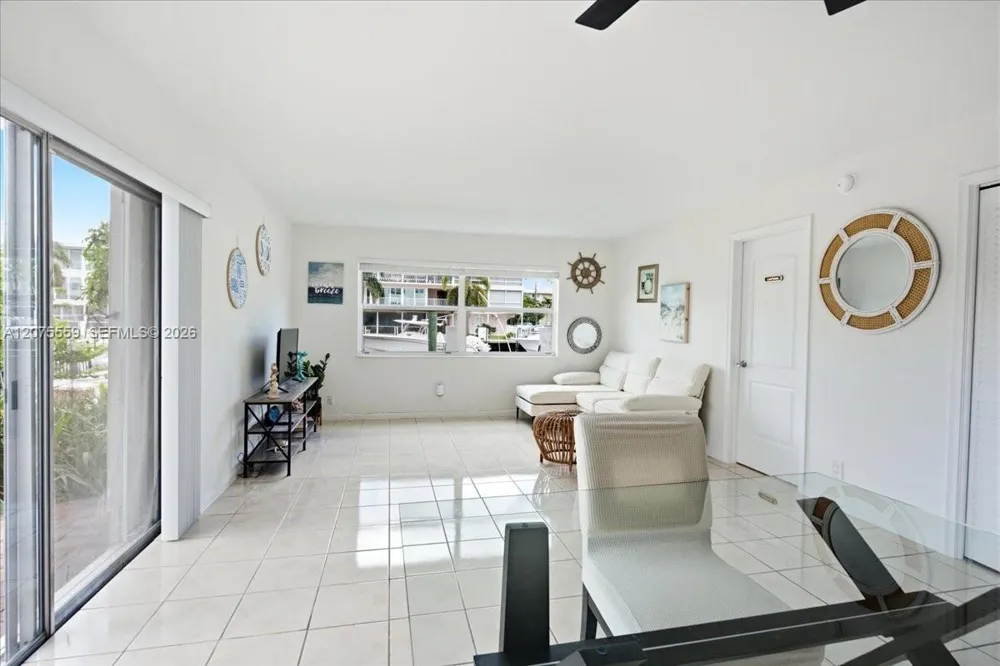 3105 NE 28th St #1B Fort Lauderdale, FL 33308
