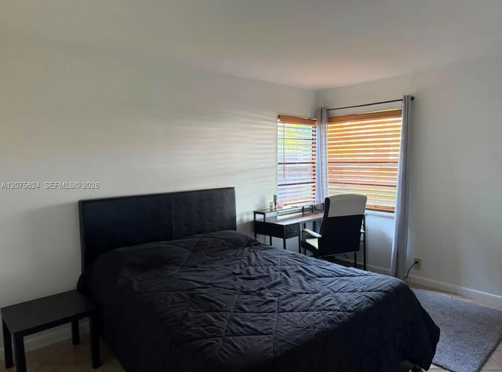 1470 Flamingo Ct Pembroke Pines, FL 33026