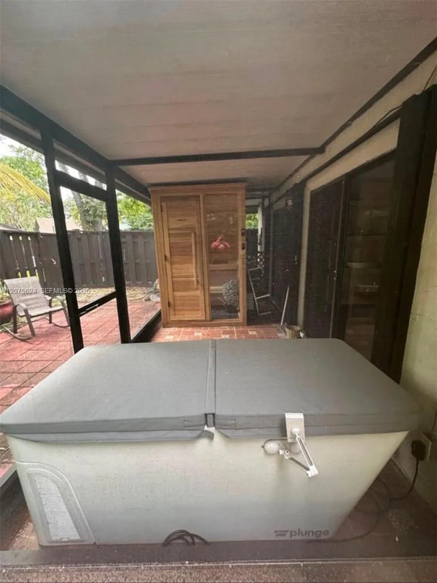 1470 Flamingo Ct Pembroke Pines, FL 33026