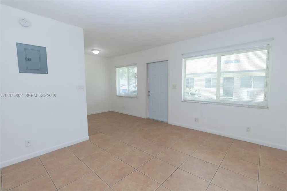 831 NW 1st Ave #2 Fort Lauderdale, FL 33311