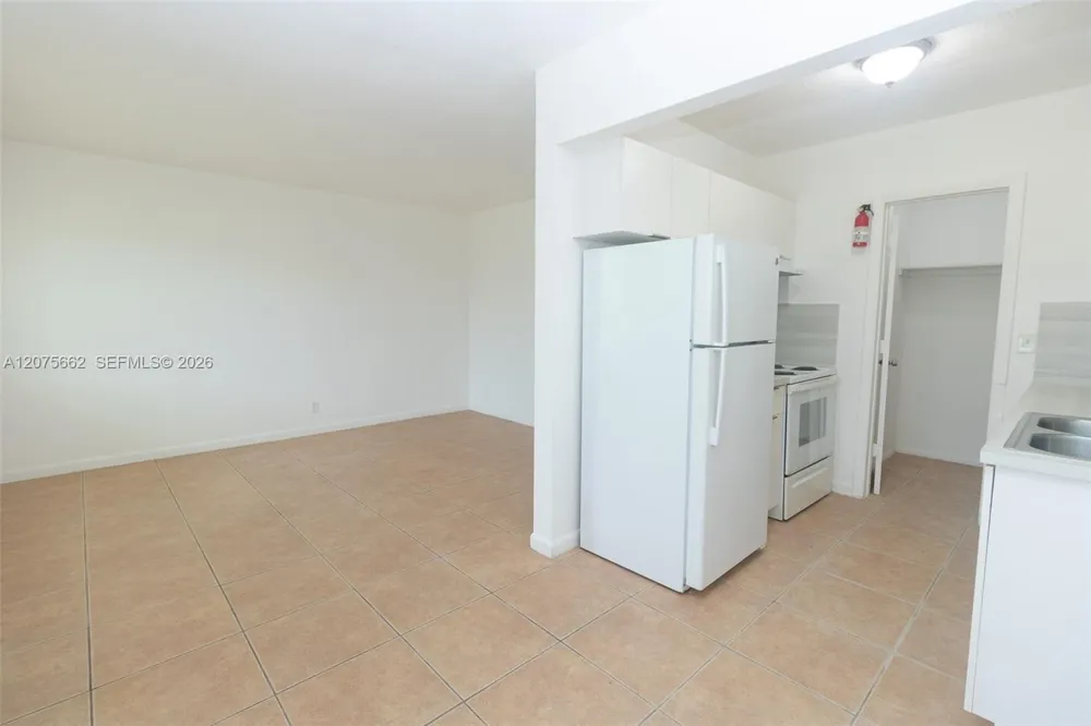 831 NW 1st Ave #2 Fort Lauderdale, FL 33311