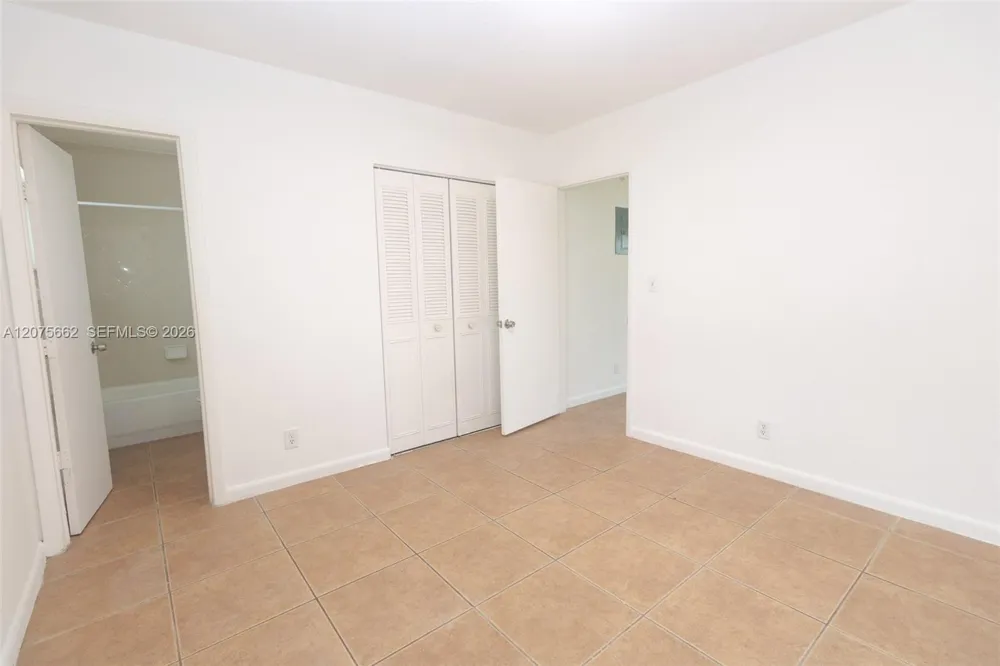 831 NW 1st Ave #2 Fort Lauderdale, FL 33311