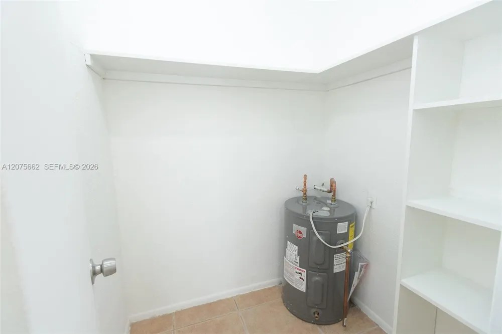 831 NW 1st Ave #2 Fort Lauderdale, FL 33311