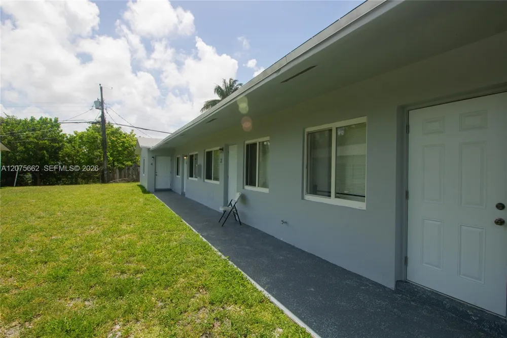 831 NW 1st Ave #2 Fort Lauderdale, FL 33311