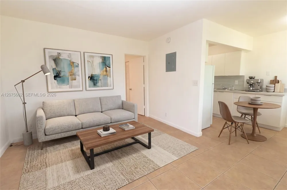 831 NW 1st Ave #2 Fort Lauderdale, FL 33311