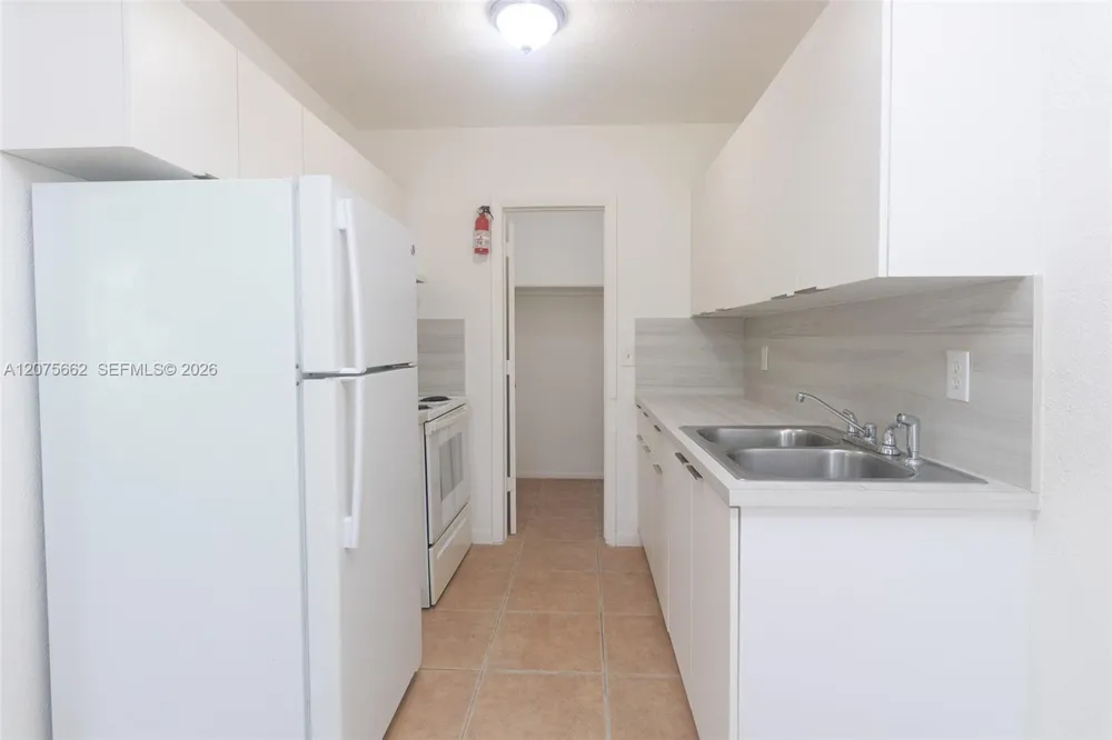831 NW 1st Ave #2 Fort Lauderdale, FL 33311