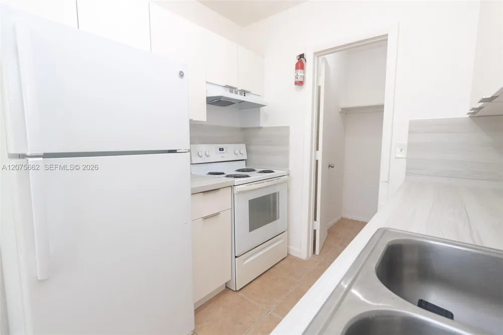 831 NW 1st Ave #2 Fort Lauderdale, FL 33311
