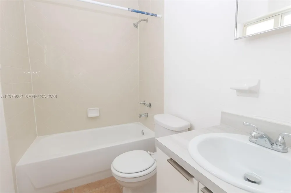 831 NW 1st Ave #2 Fort Lauderdale, FL 33311